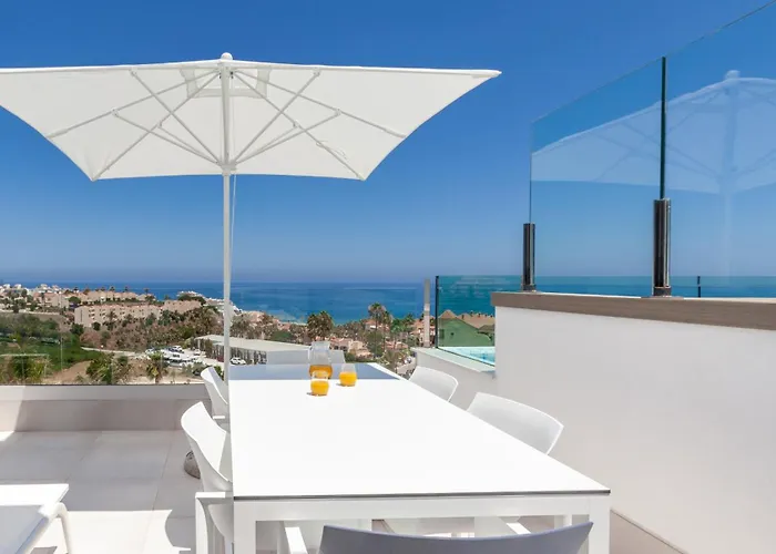 アパートホテル Seaview With Private Pool フエンヒロラ