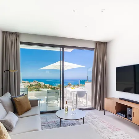 Seaview With Private Pool * 푸엔히롤라