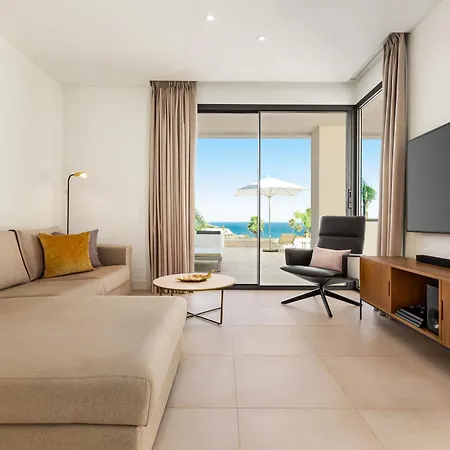 Seaview With Private Pool * 푸엔히롤라