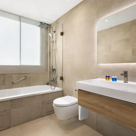 Santa Barbara Residences By Idiliq Apartahotel 3*