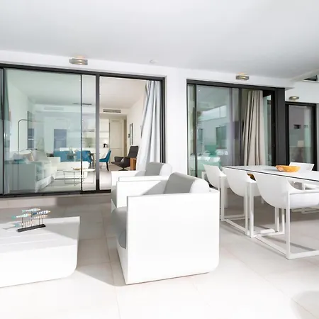 Santa Barbara Residences By Idiliq Apartahotel 3*