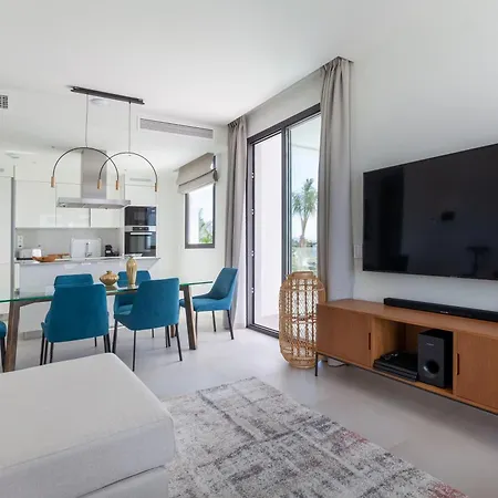 Santa Barbara Residences By Idiliq Apartahotel Fuengirola
