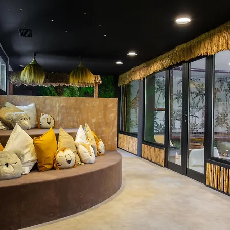 Santa Barbara Residences By Idiliq Apartahotel 3*