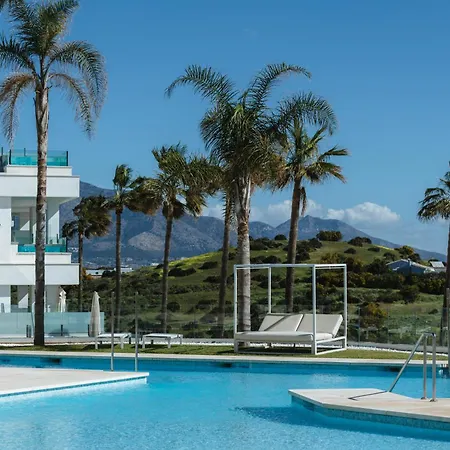 Apartahotel Santa Barbara Residences By Idiliq