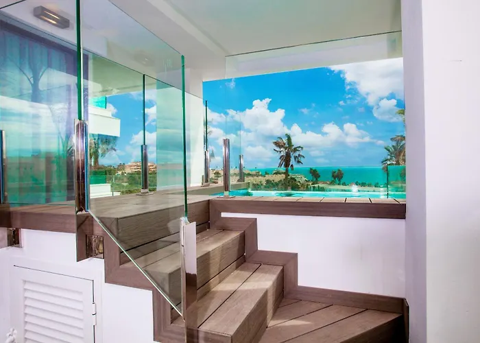 Aparthotel Seaview With Private Pool 3*