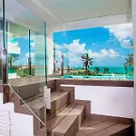 Aparthotel Seaview With Private Pool 3*