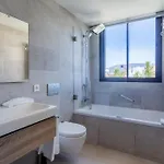 Seaview With Private Pool Aparthotel